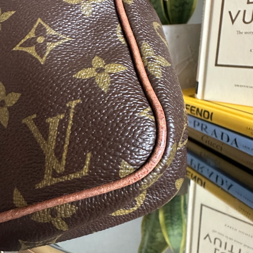 Louis Vuitton Brown Monogram Crossbody Bag - Picture 7 of 16